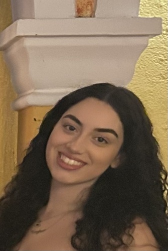 Kayla M - UCC Babysitter