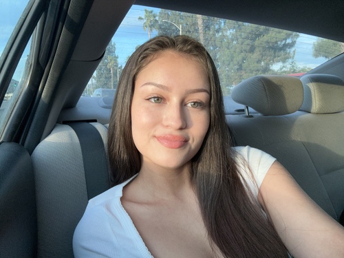 Mia C - American Career College-Ontario Babysitter