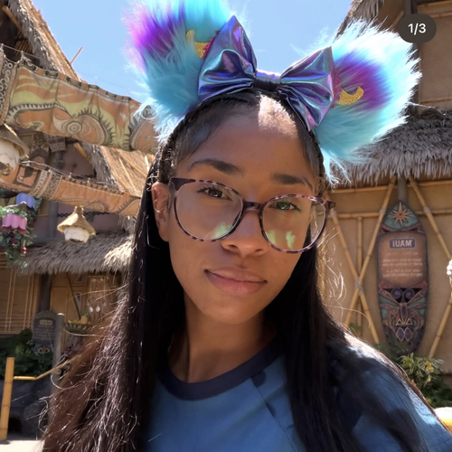 Jinelle C - Undefined Babysitter