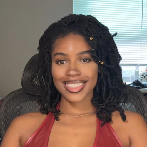 Britney M - UNT Babysitter