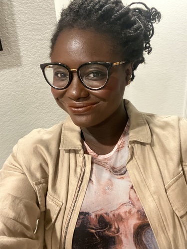 Rokhaya S - University of St. Thomas Babysitter