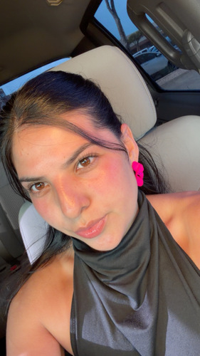 Valerie L - Undefined Babysitter