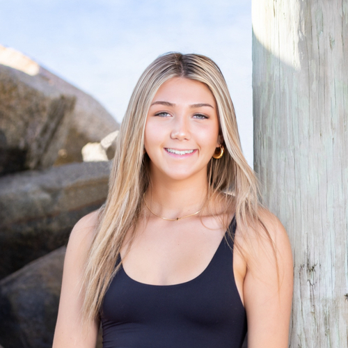 Ella A - Middlesex Community College (MA) Babysitter
