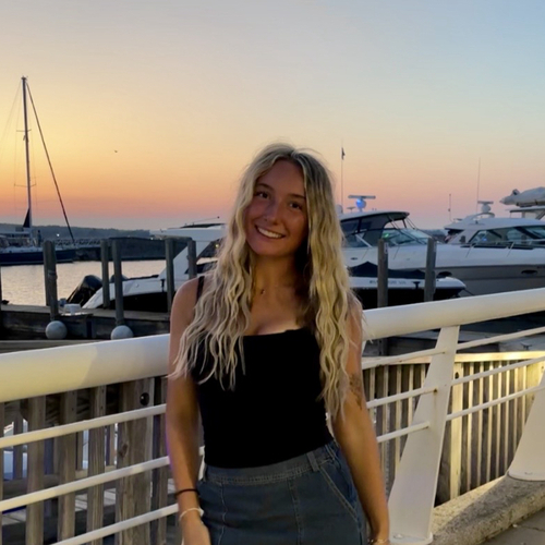 Emma J - GVSU Babysitter