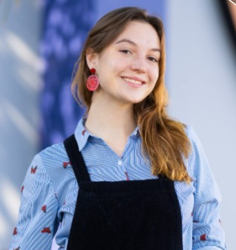 Anna C - Temple Babysitter