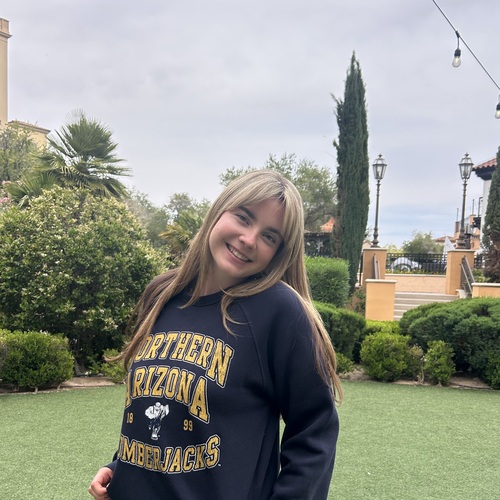 Allisyn E - NAU Babysitter