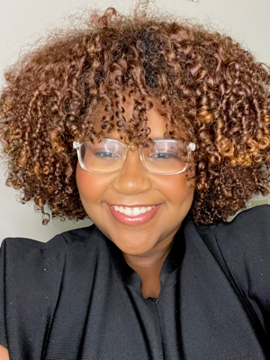 Mia M - UB Babysitter