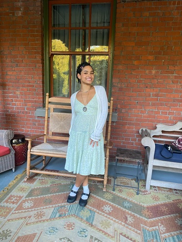 Anika E - LCC Babysitter