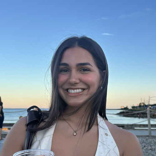 Peyton M - Providence Babysitter