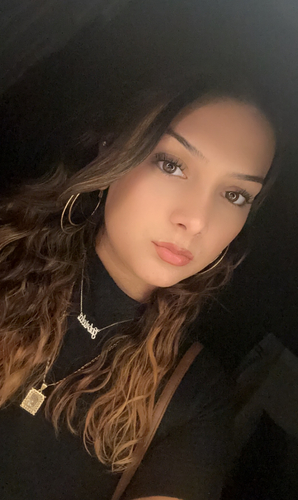 Gabriela R - Central Community College  Babysitter