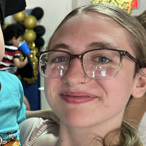Taylor F - Undefined Babysitter