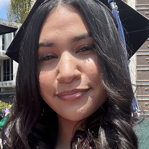 Alexa C – CSU Bakersfield Student Seeking Babysitting Jobs