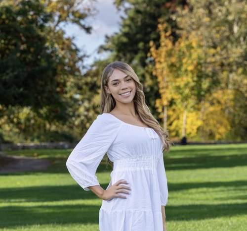 Kayla P - Edmonds Community College  Babysitter