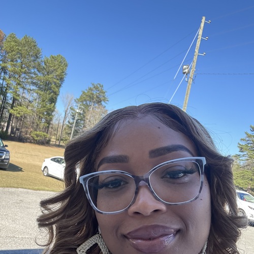 Erielle C - Kennesaw State Babysitter