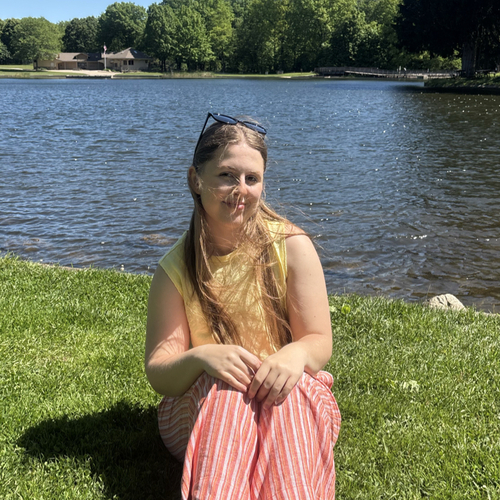 Lynsee B - Kent State Babysitter