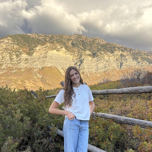 Ashlyn R - BYU Babysitter