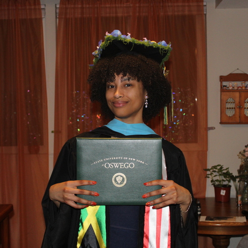 Tatianna T - SUNY Oswego Babysitter