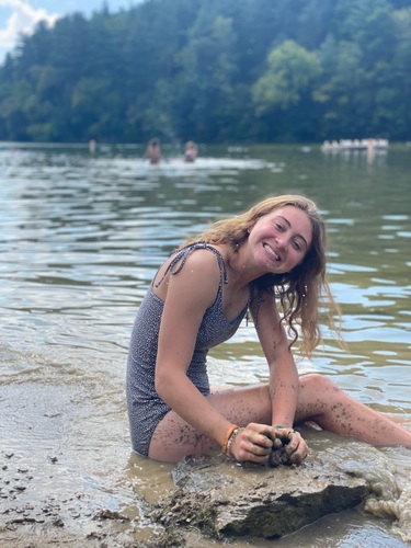 Genevieve S - Franciscan Babysitter