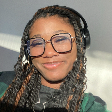 Mia P - Langston Babysitter