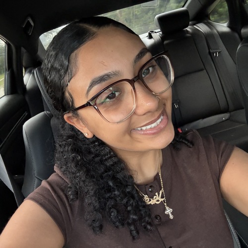 Viola R - UCF Babysitter