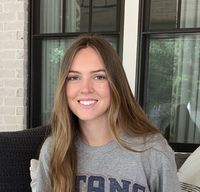 Savannah G – Belmont Student Seeking Babysitting Jobs