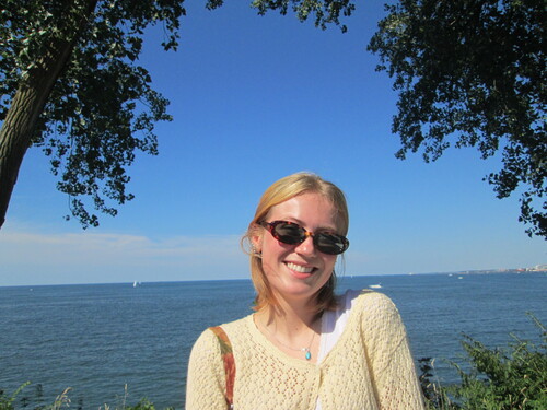 Aurora R - Ohio University Babysitter