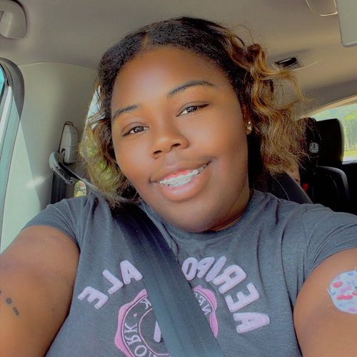 Sheray B - Holmes Community College  Babysitter