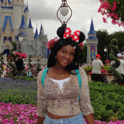 Amaria A – Valencia College Student Seeking Babysitting Jobs