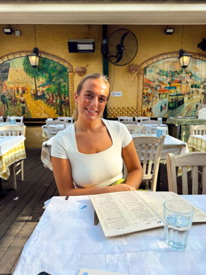 Abby T - Auburn Babysitter