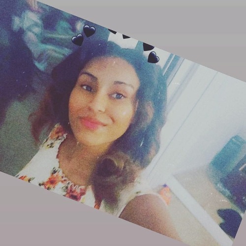 Ysabella M - Fresno City College  Babysitter