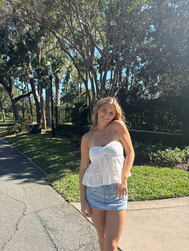 Cristina C - UF Babysitter