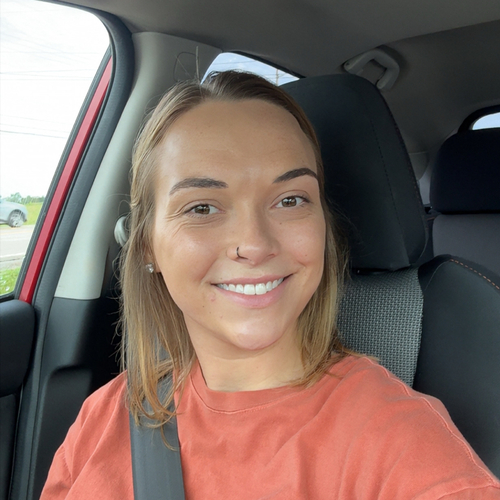 Mackenzie V - Roane State Community College  Babysitter