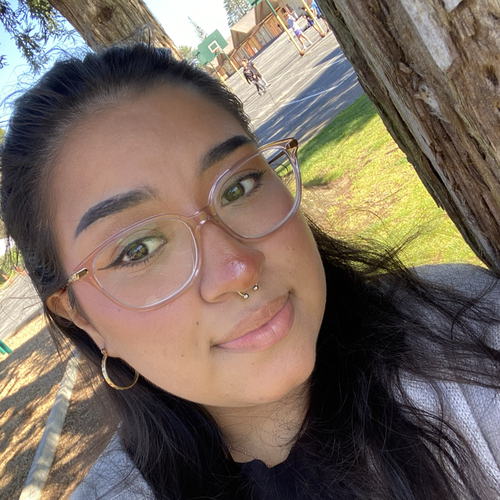 Gloria A - Los Angeles Mission College  Babysitter