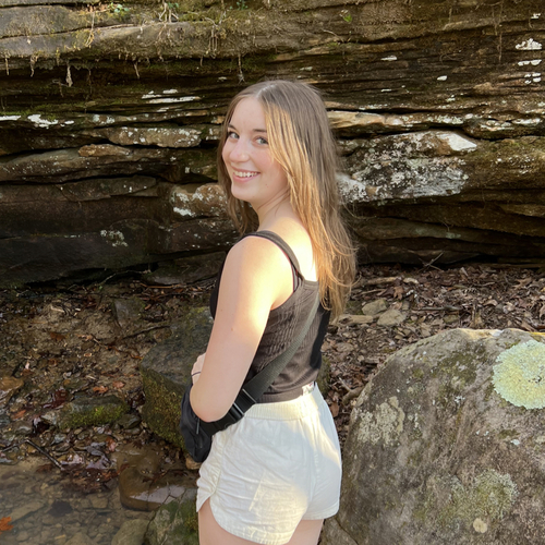 Alaina F - Missouri State Babysitter