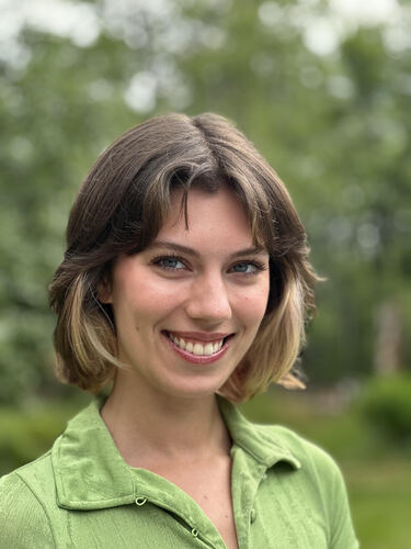 Aliza D - USM Babysitter