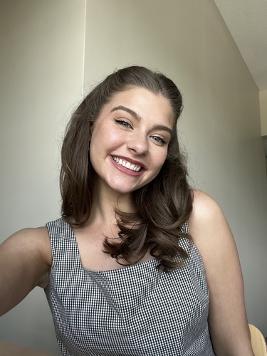 Maryn R - Belmont Babysitter