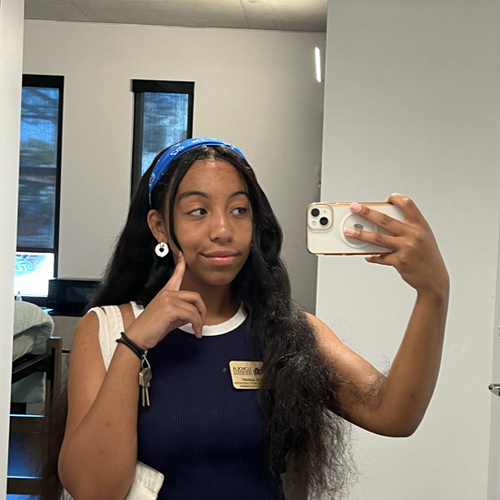 Angel A - Loyola New Orleans Babysitter