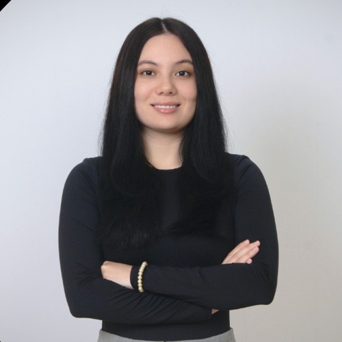 Kiana T - FIU Babysitter