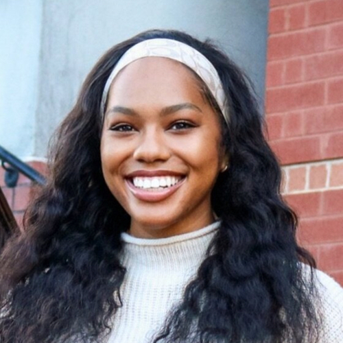 ShaDajah L – University of Phoenix-Illinois Student Seeking Babysitting Jobs