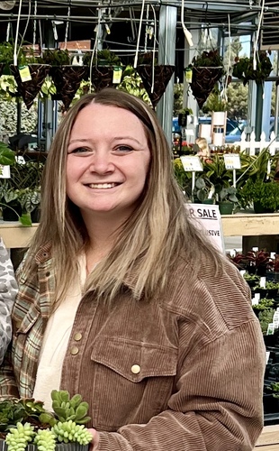 Alyssa S - Central Community College  Babysitter