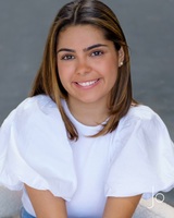 Kate B – Miami University Student Seeking Babysitting Jobs