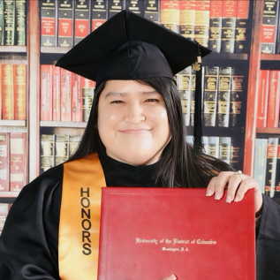 Yessica Mayari A - UDC Babysitter