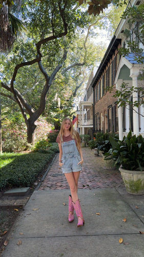 Jessica M - Everett Community College  Babysitter