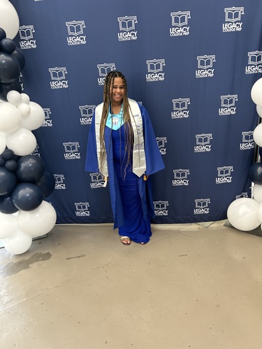 Aaliyah M - Hostos Community College  Babysitter