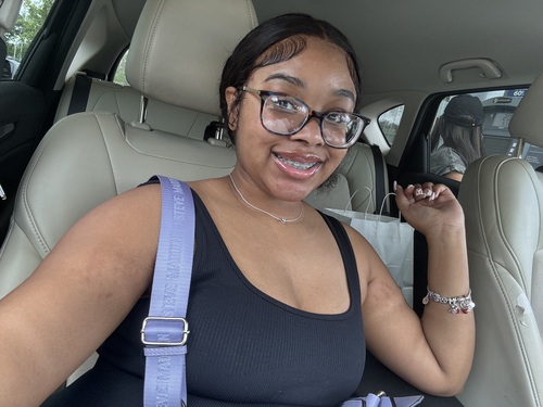 Chamari S - Broward Babysitter