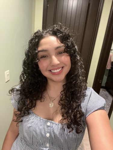 Sydney R - Sac State Babysitter