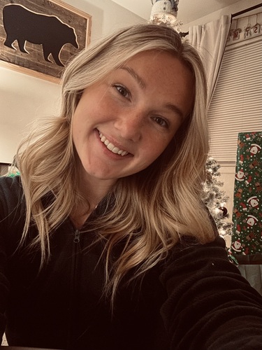 Alivea F - Northampton Community College  Babysitter