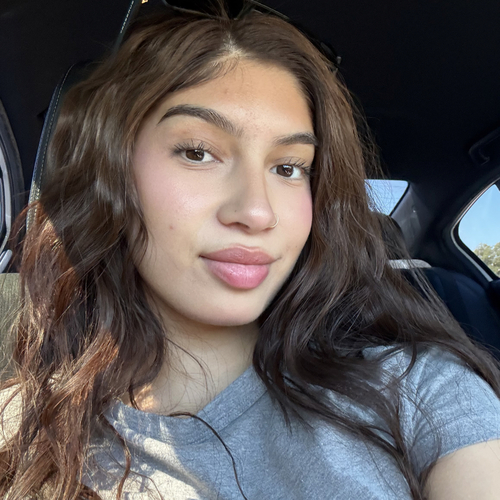 Desiree M - AVC Babysitter