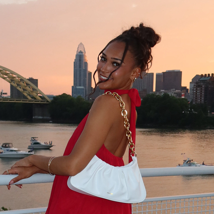Tiauna B - NKU Babysitter