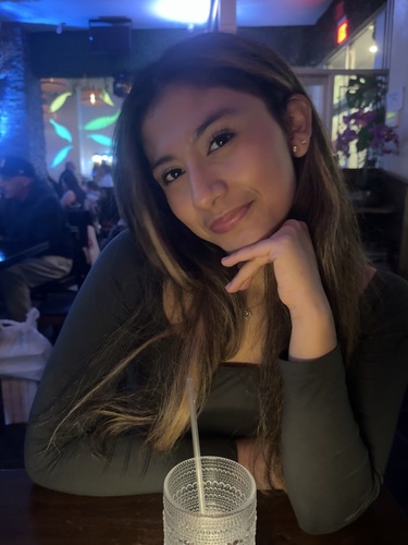 Salma V - Westchester Community College  Babysitter